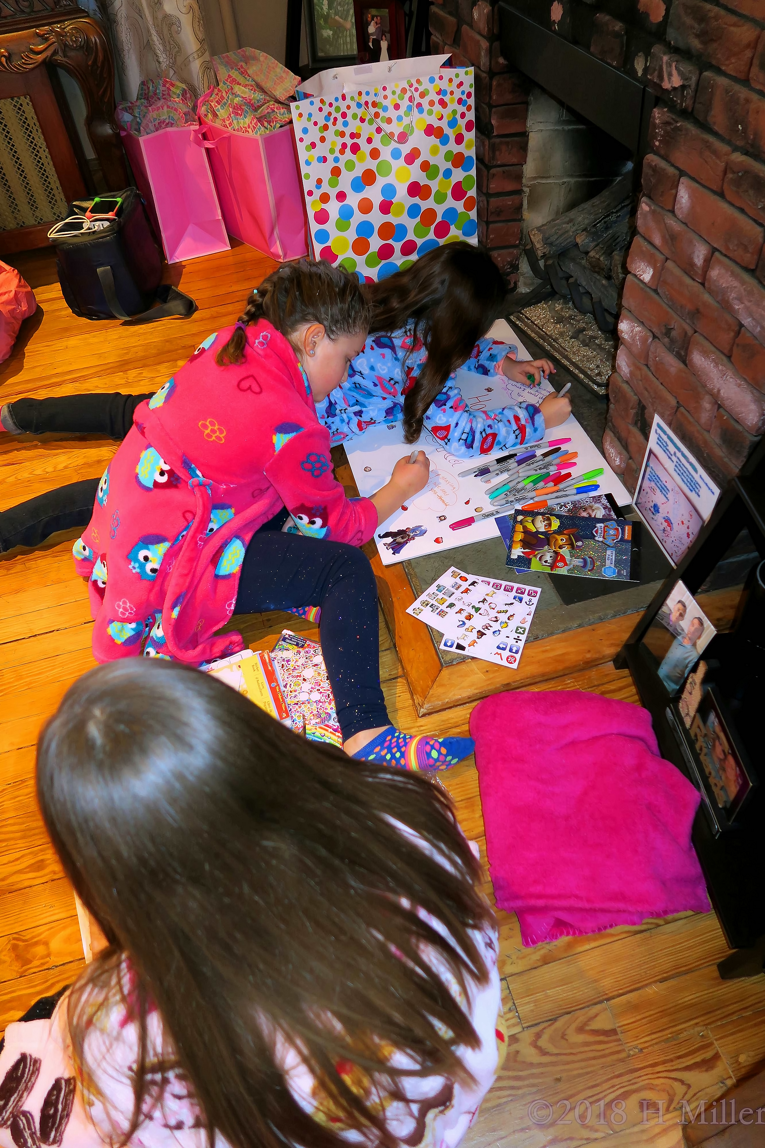 Stickers And Sharpie Selection For Party Guests Signing The Spa Birthday Card! 4 Stickers And Sharpie Selection For Party Guests Signing The Spa Birthday Card! 4