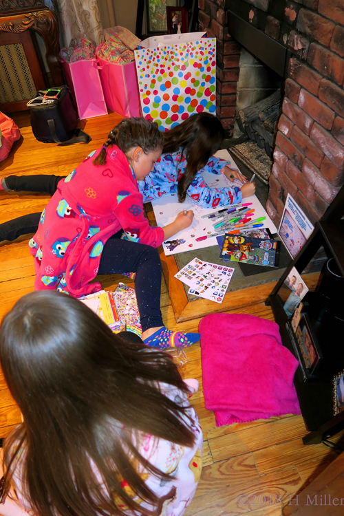 Kids Spa Birthday Card Signing! Party Guests Signing Spa Birthday Card! Kids Spa Birthday Card Signing! Party Guests Signing Spa Birthday Card!