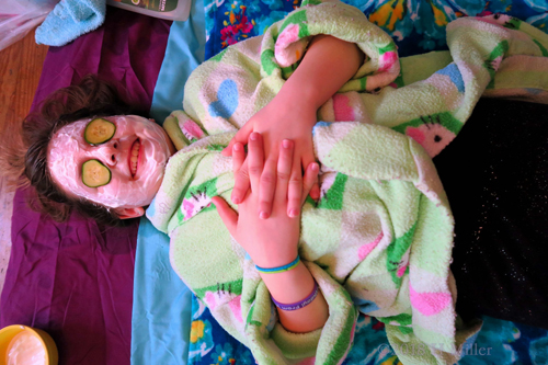 She Loves Her Kids Facial With Cooling Cucumbers!