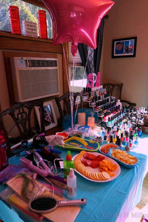 Snack Trays And Selection Of Nail Colors! Snack Trays And Selection Of Nail Colors!
