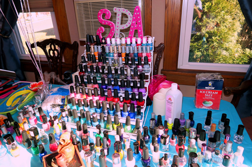 So Many Colors! Kids Nail Salon Station