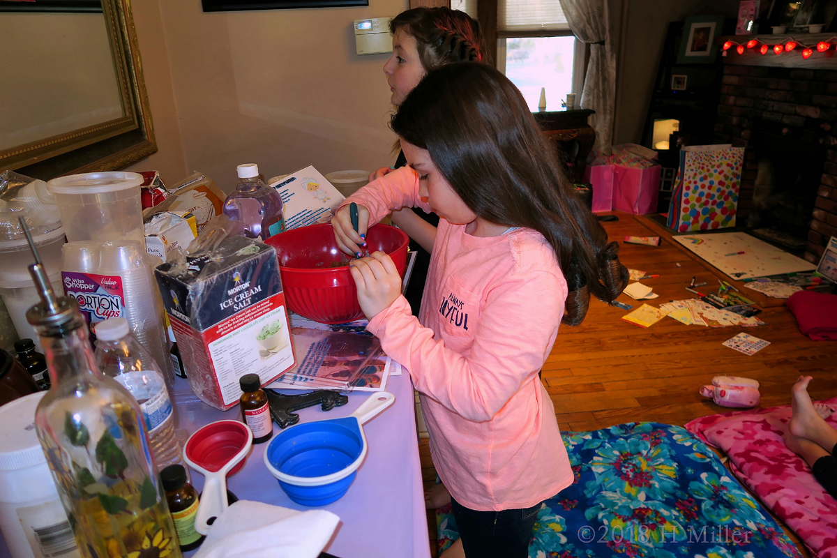 Birthday Guests Hard At Work Crafting Kids Craft! 