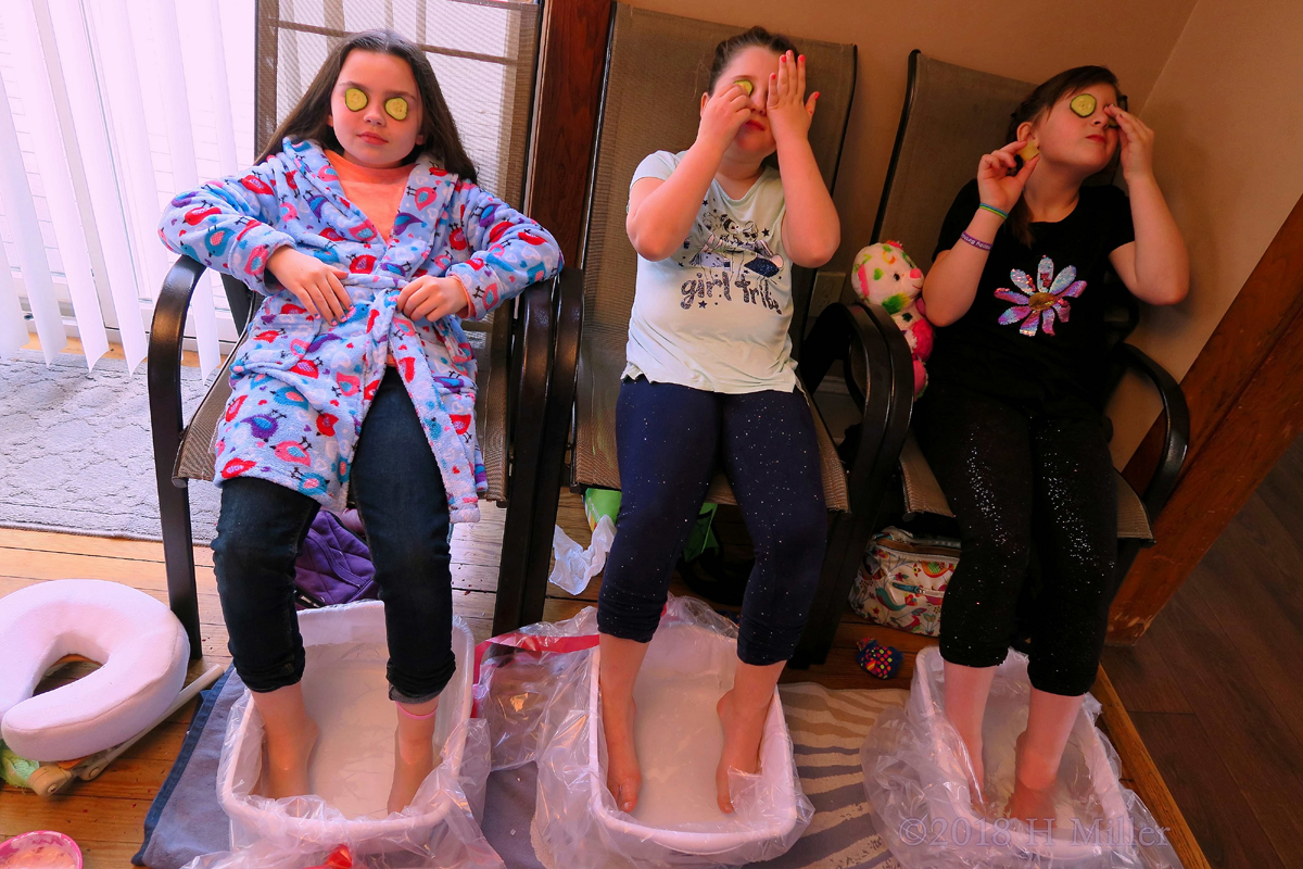 Group Photo Of Kids Pedicure With Cooling Cucumber Kids Facials! 