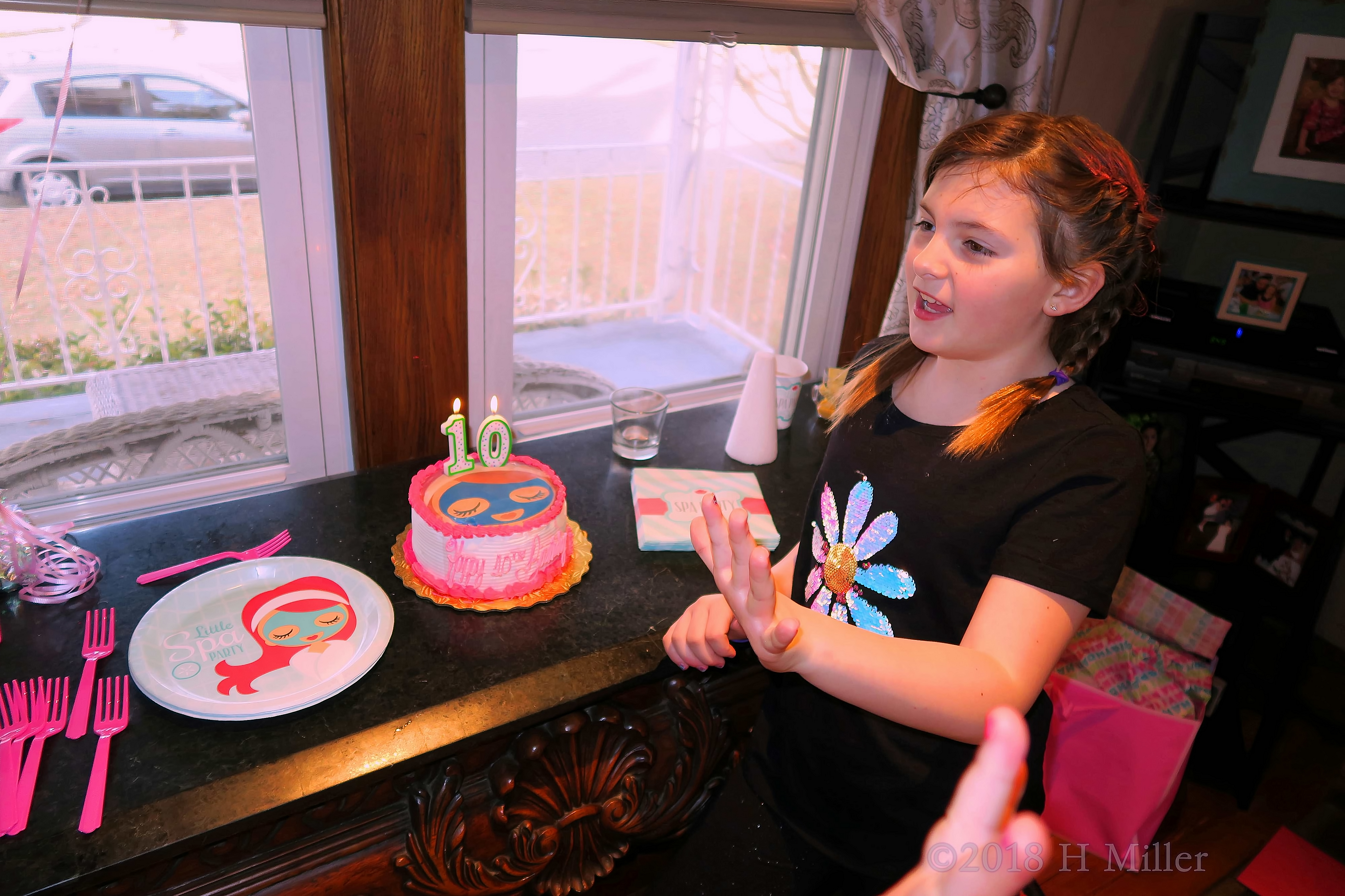 Birthday Cake At The Kids Spa Party! Birthday Cake At The Kids Spa Party!