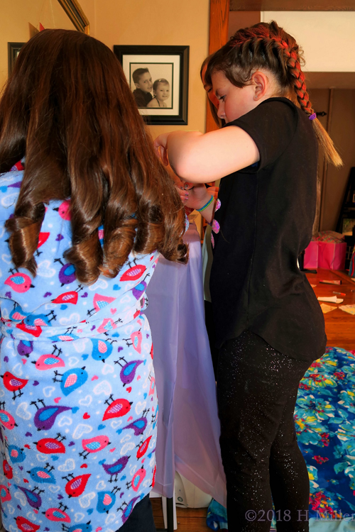 Braids And Curls Kids Hairstyles On Party Guests! Braids And Curls Kids Hairstyles On Party Guests!