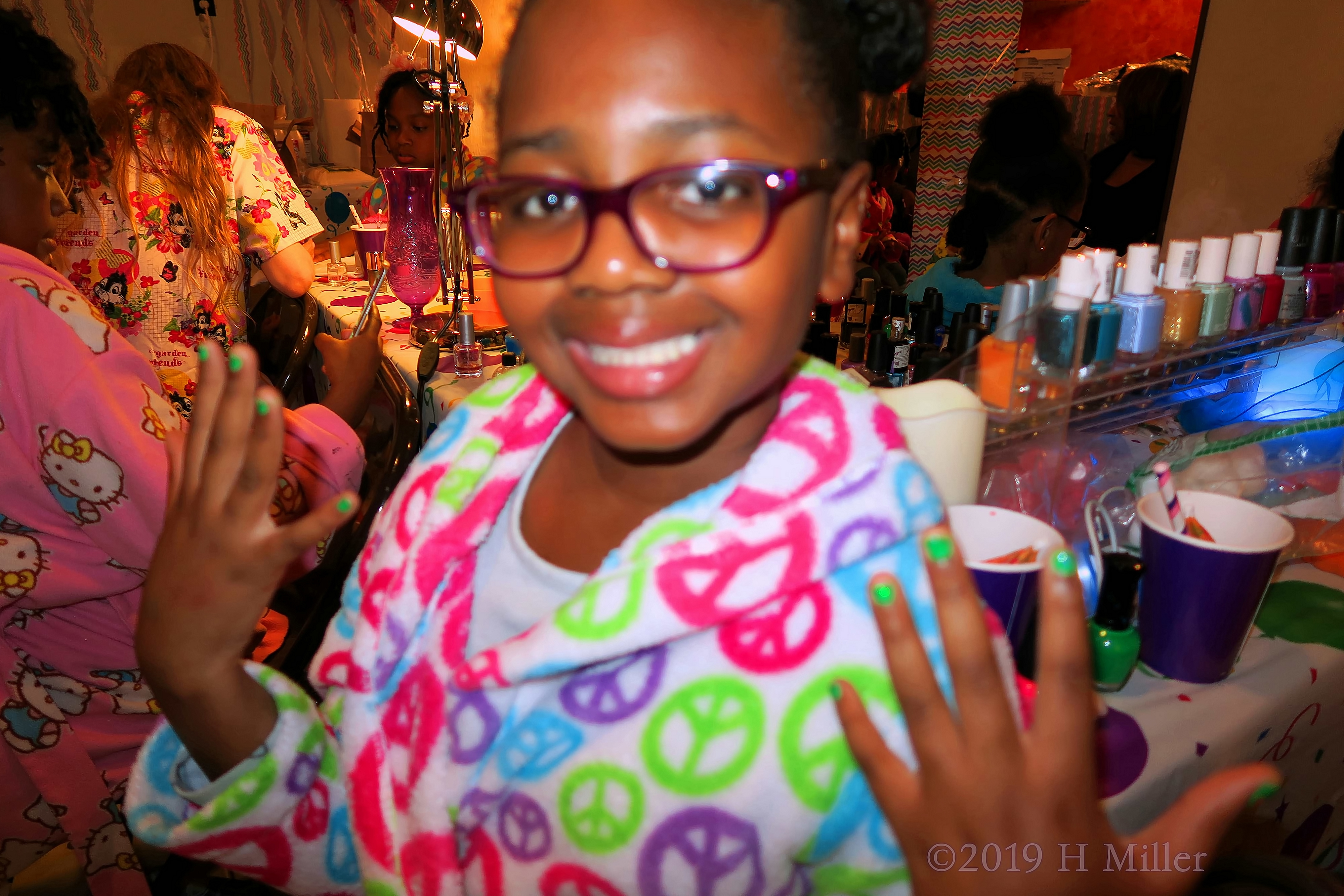 Showing Off Her Green Kids Manicure! 4 Showing Off Her Green Kids Manicure! 4