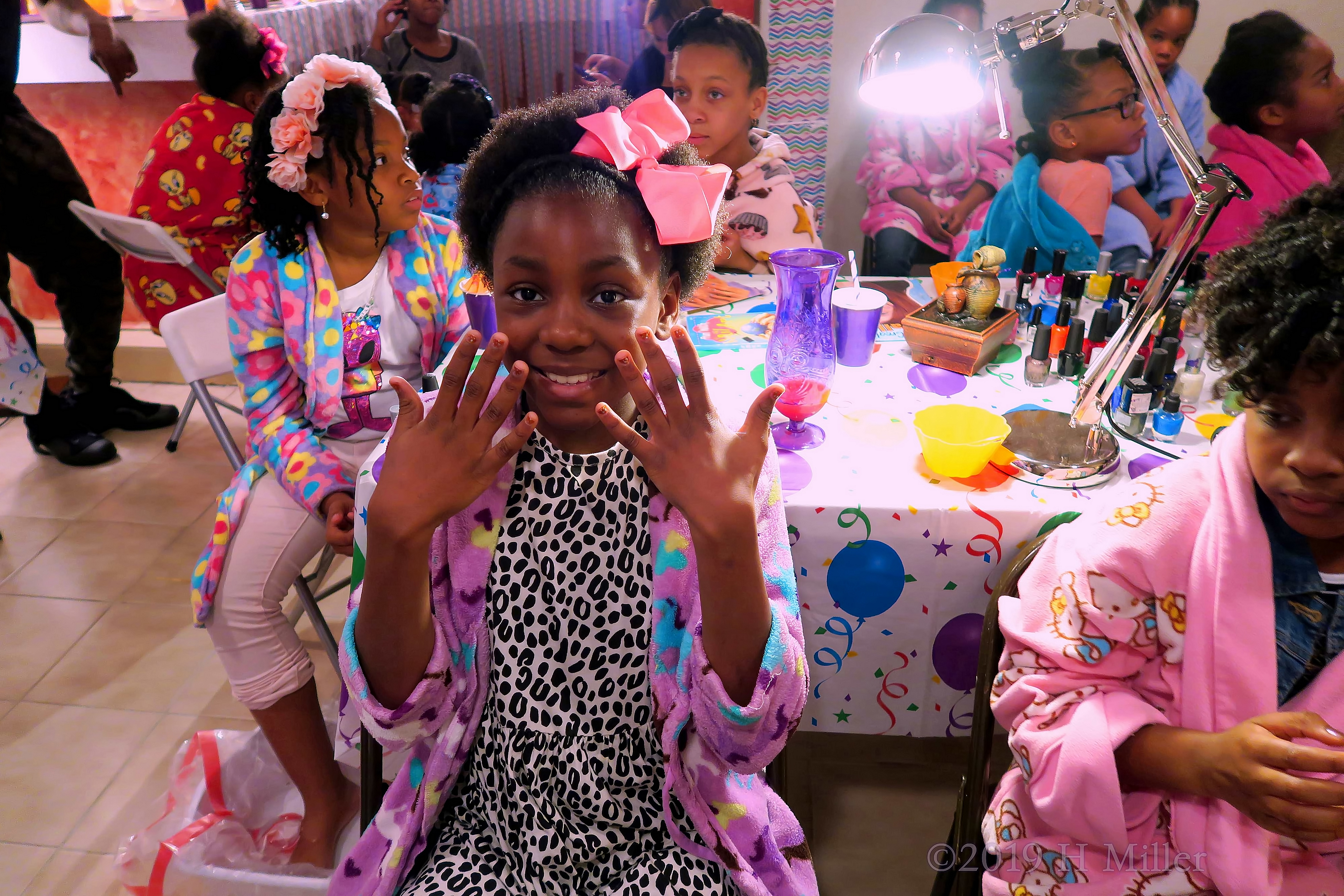 Showing Off Her Pretty Kids Nail Design Showing Off Her Pretty Kids Nail Design