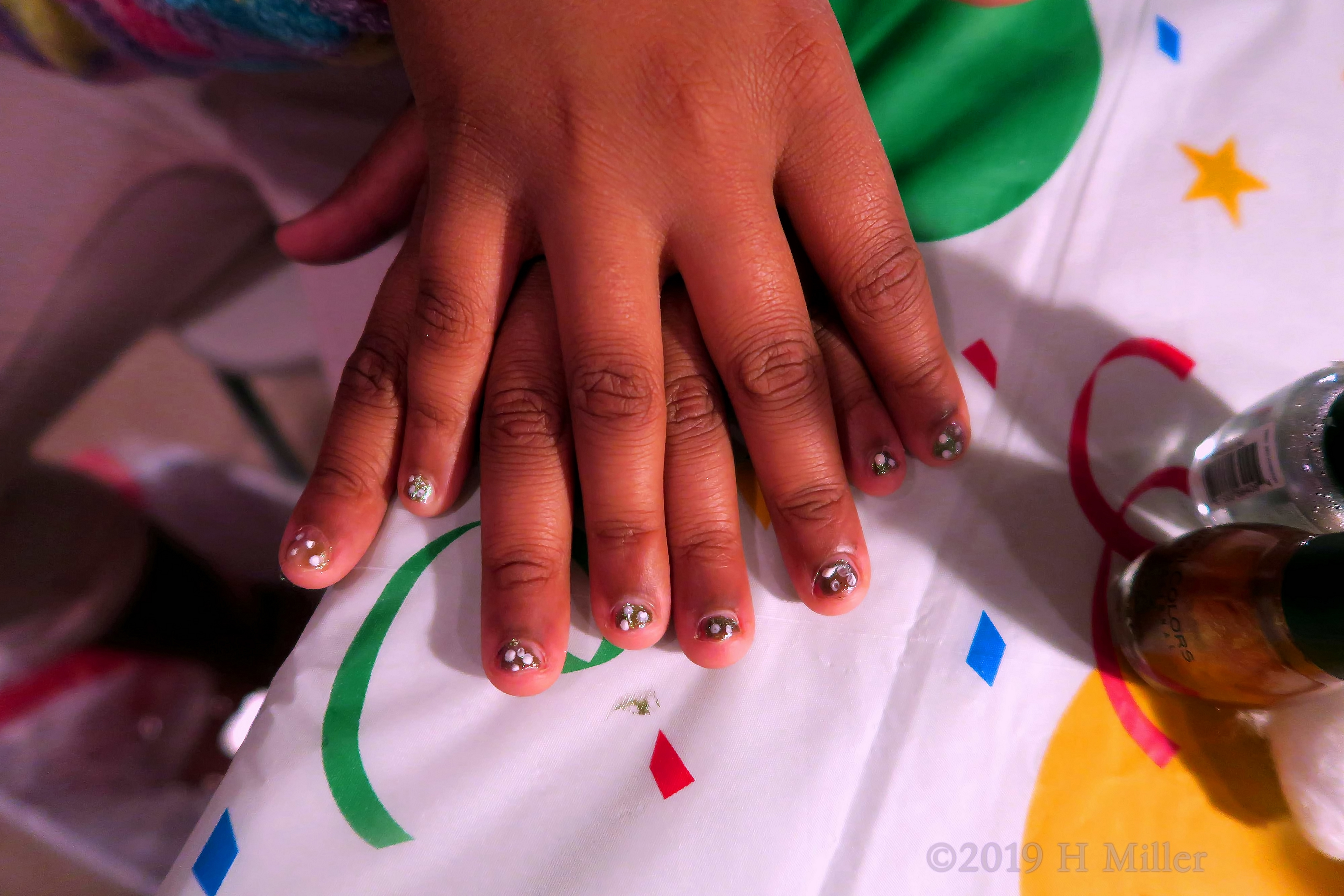 Yay............ Gold Color And Polka Dot Nail Design! 4 Yay............ Gold Color And Polka Dot Nail Design! 4