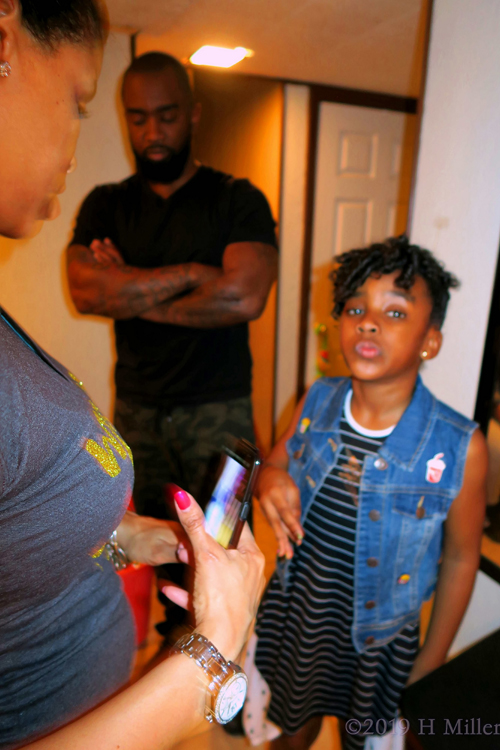 Birthday Girl With Mom And Dad! Birthday Girl With Mom And Dad!