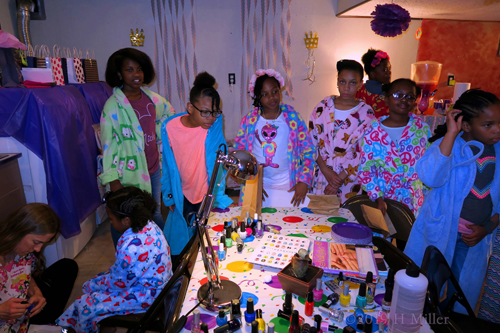 Party Guests Having Fun At The Spa Birthday Party Party Guests Having Fun At The Spa Birthday Party