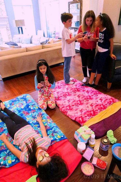 Josefina's Spa Party For Kids At Home In May Of 2019 Gallery Josefina's Spa Party For Kids At Home In May Of 2019 Gallery
