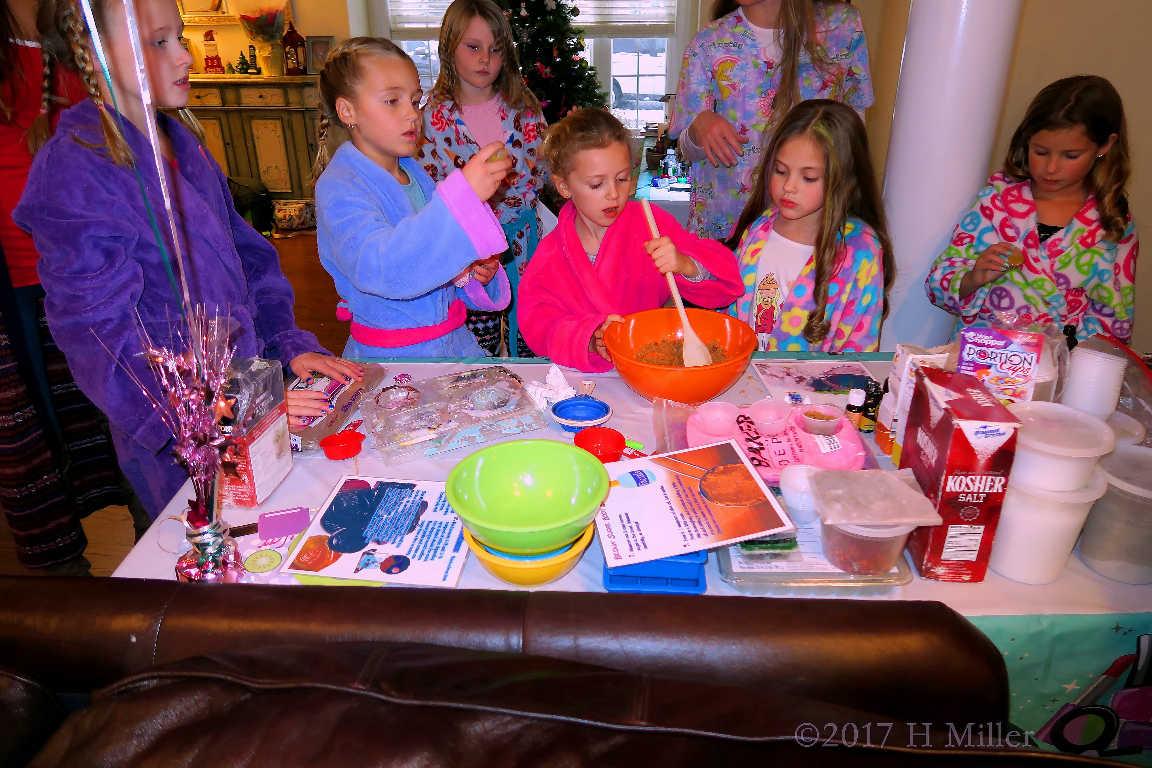 Making Awesome Kids Spa Crafts Projects. Making Awesome Kids Spa Crafts Projects.