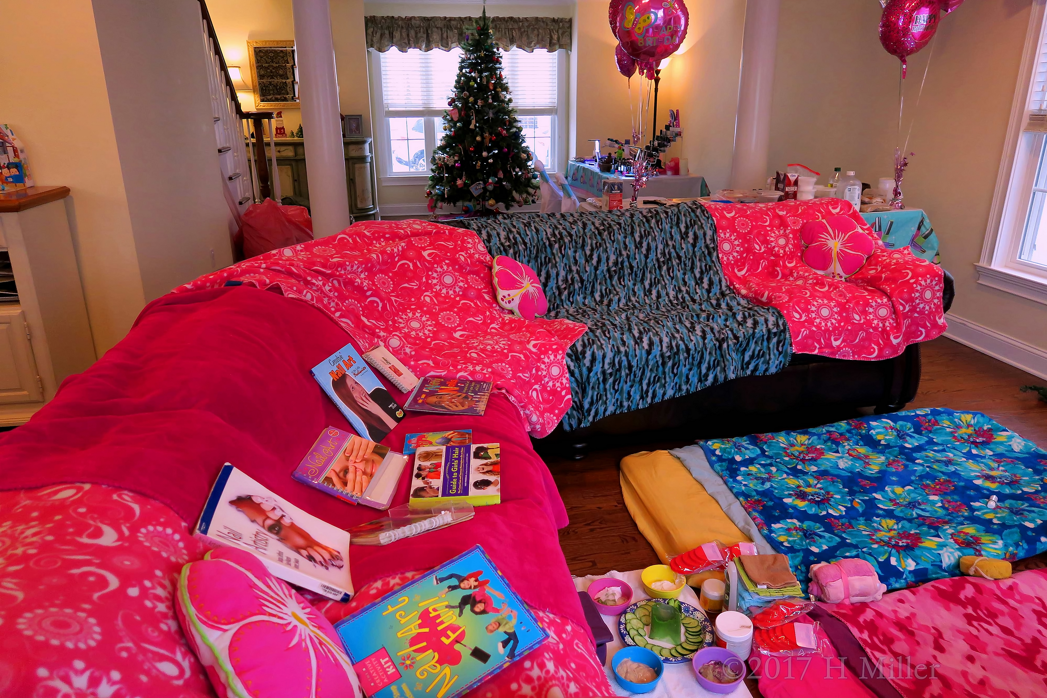 Manicure Nail Art Books On The Spa Couch Manicure Nail Art Books On The Spa Couch