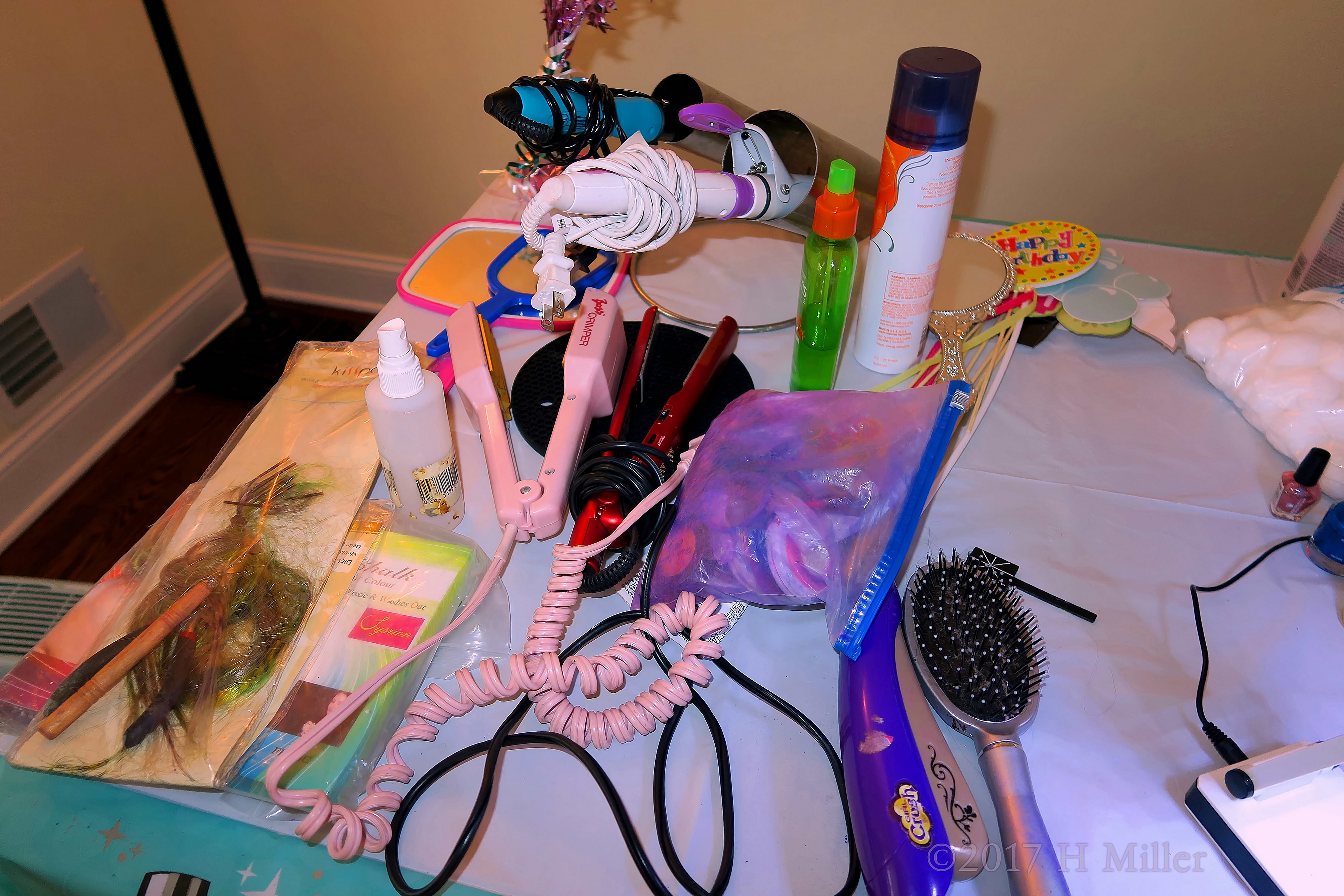 The Hair Salon Station Is Set Up! The Hair Salon Station Is Set Up!