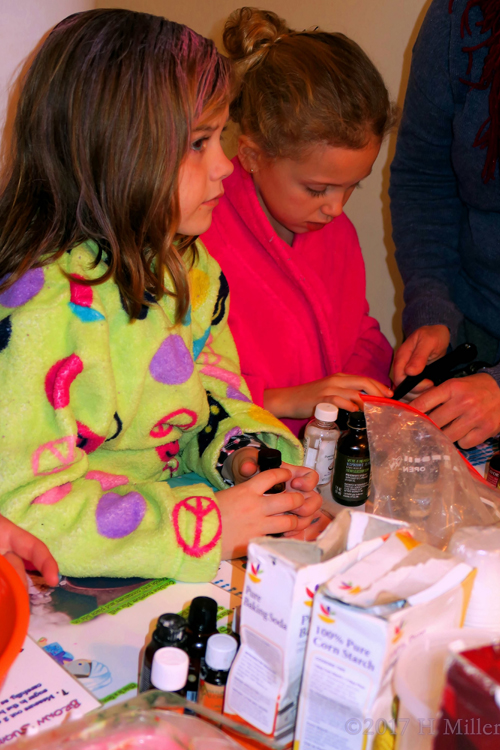 Spa Crafts Projects For Kids With Friends! Spa Crafts Projects For Kids With Friends!