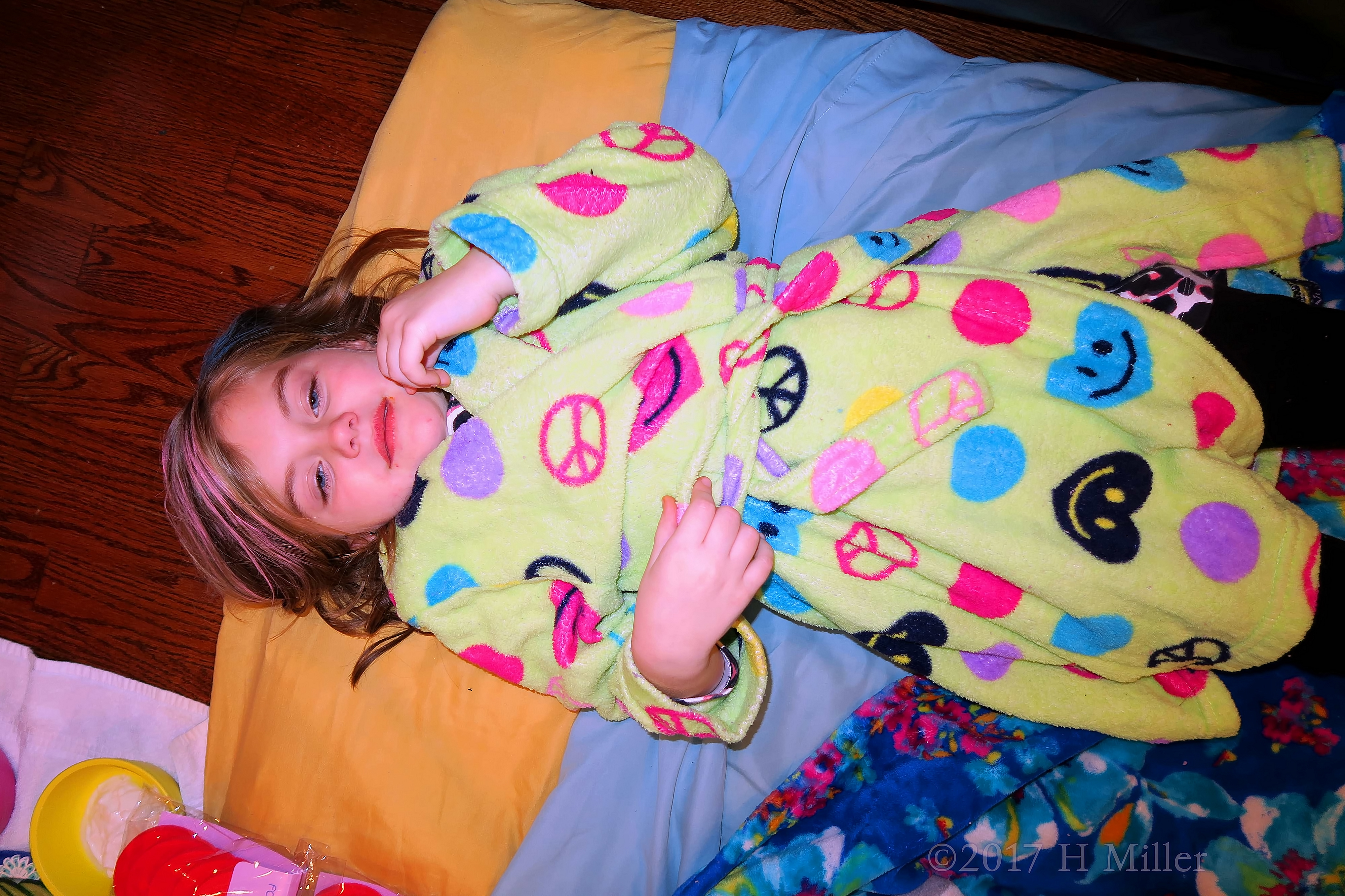 Relaxing Before Her Kids Spa Facial Relaxing Before Her Kids Spa Facial