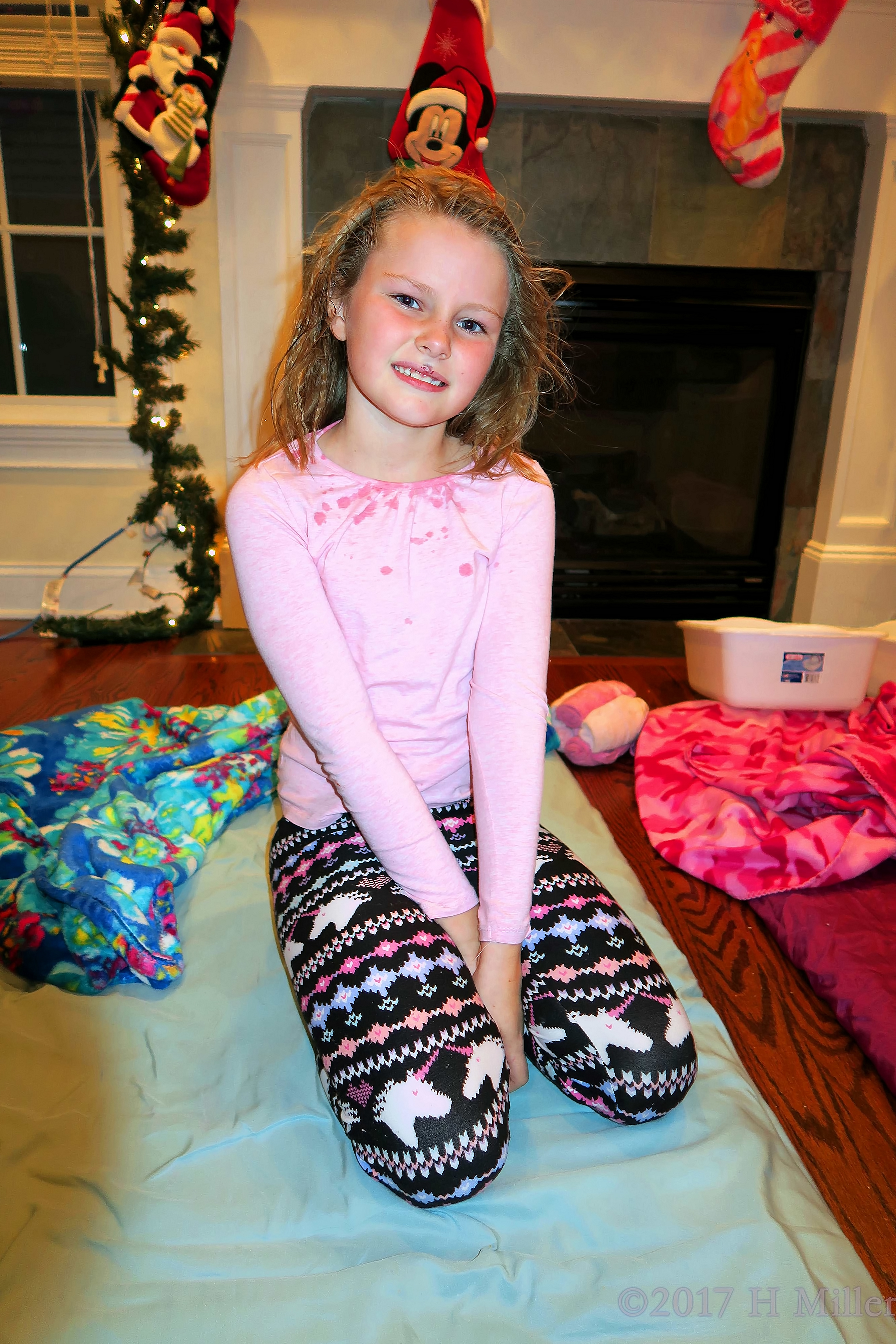 She's Having An Awesome Time At The Home Spa For Girls! She's Having An Awesome Time At The Home Spa For Girls!