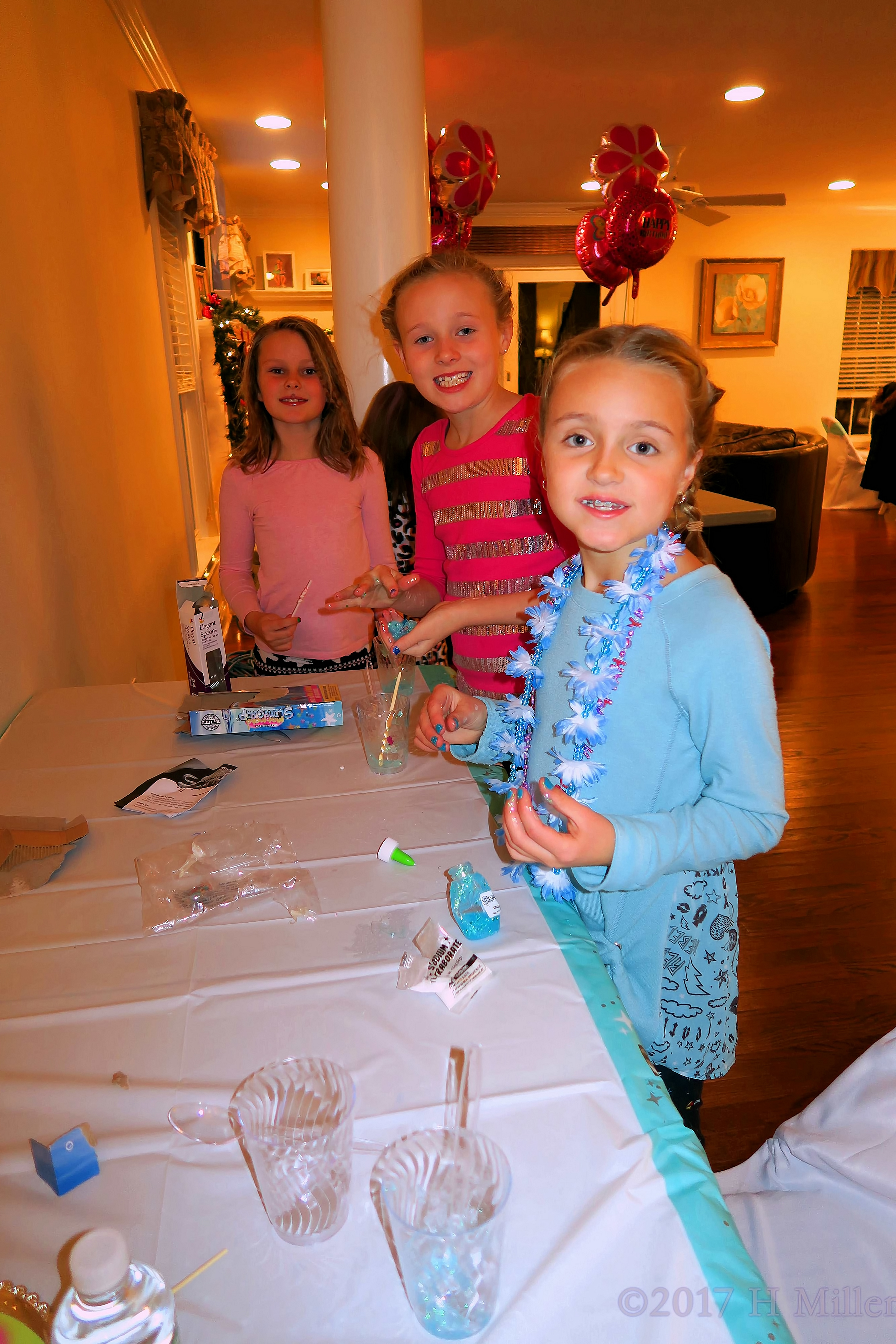 They Love Making Kids Crafts At The Spa For Kids! They Love Making Kids Crafts At The Spa For Kids!