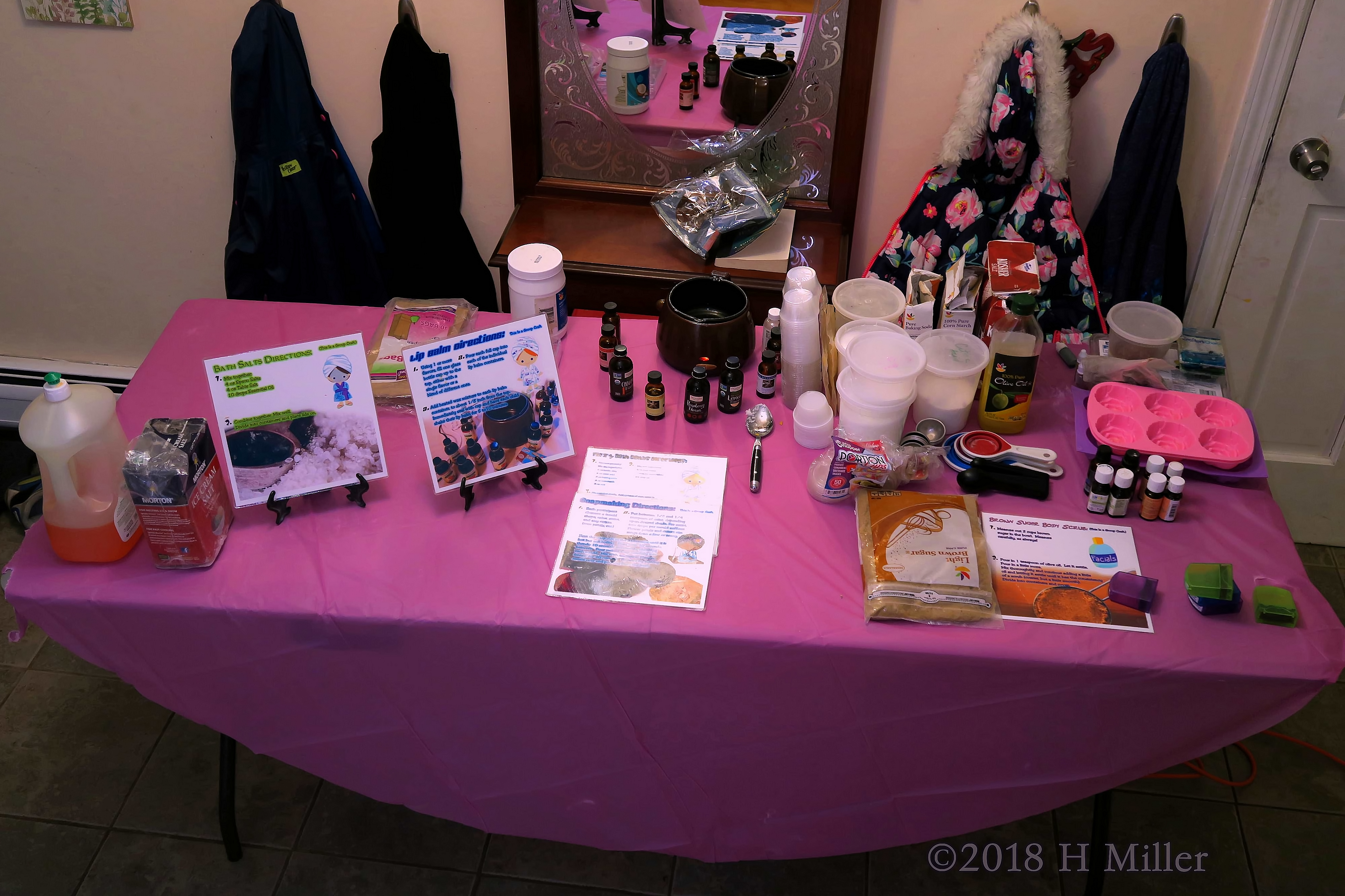 Kids Craft Table Setup For The Kids Spa Party Kids Craft Table Setup For The Kids Spa Party
