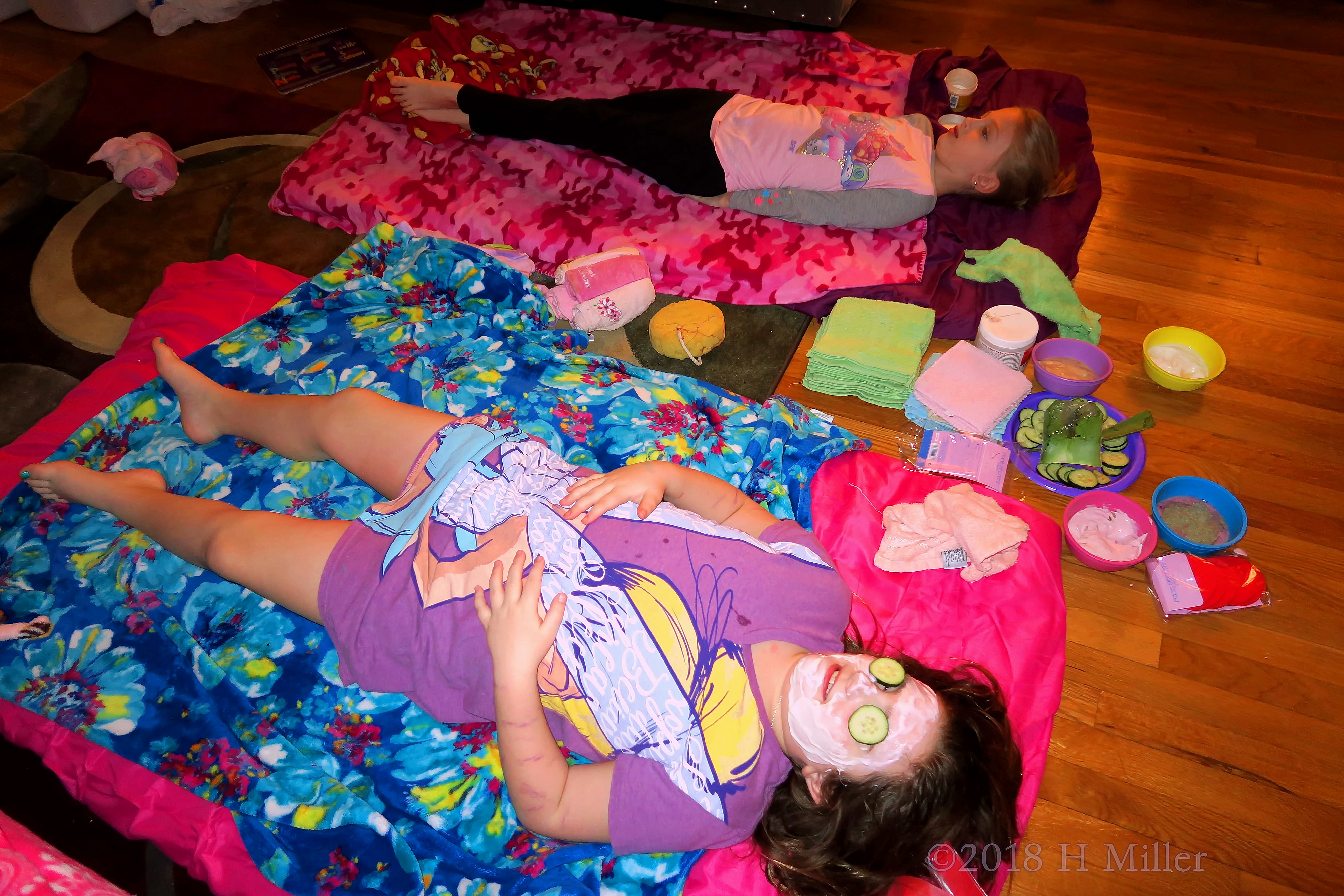 Chilling With Friends With Cooling Cucumbers! Spa Party Guests Get Kids Facials! Chilling With Friends With Cooling Cucumbers! Spa Party Guests Get Kids Facials!