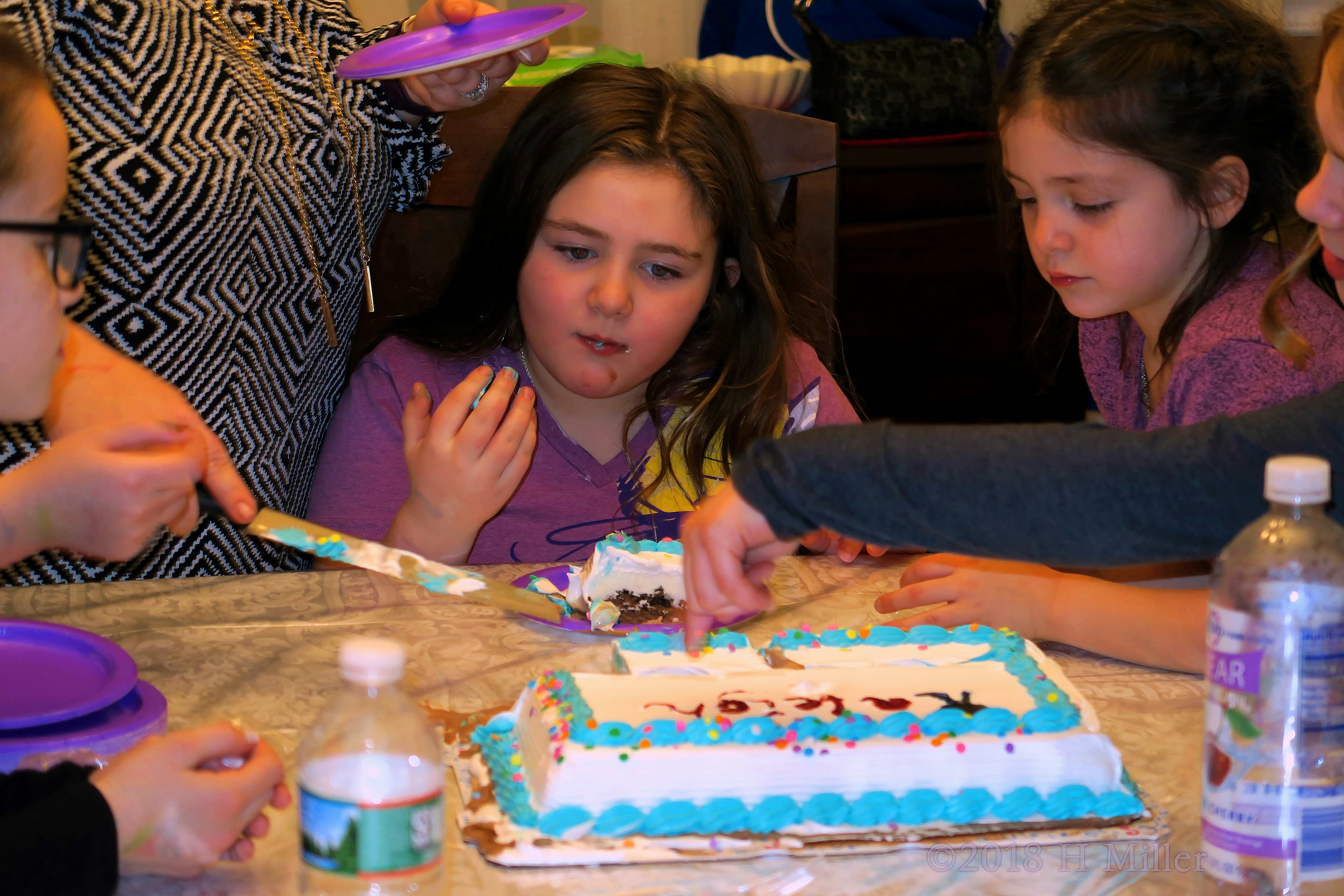 Picking Their Pieces! Kids Spa Party Guests Choose Pieces Of Birthday Cake! 