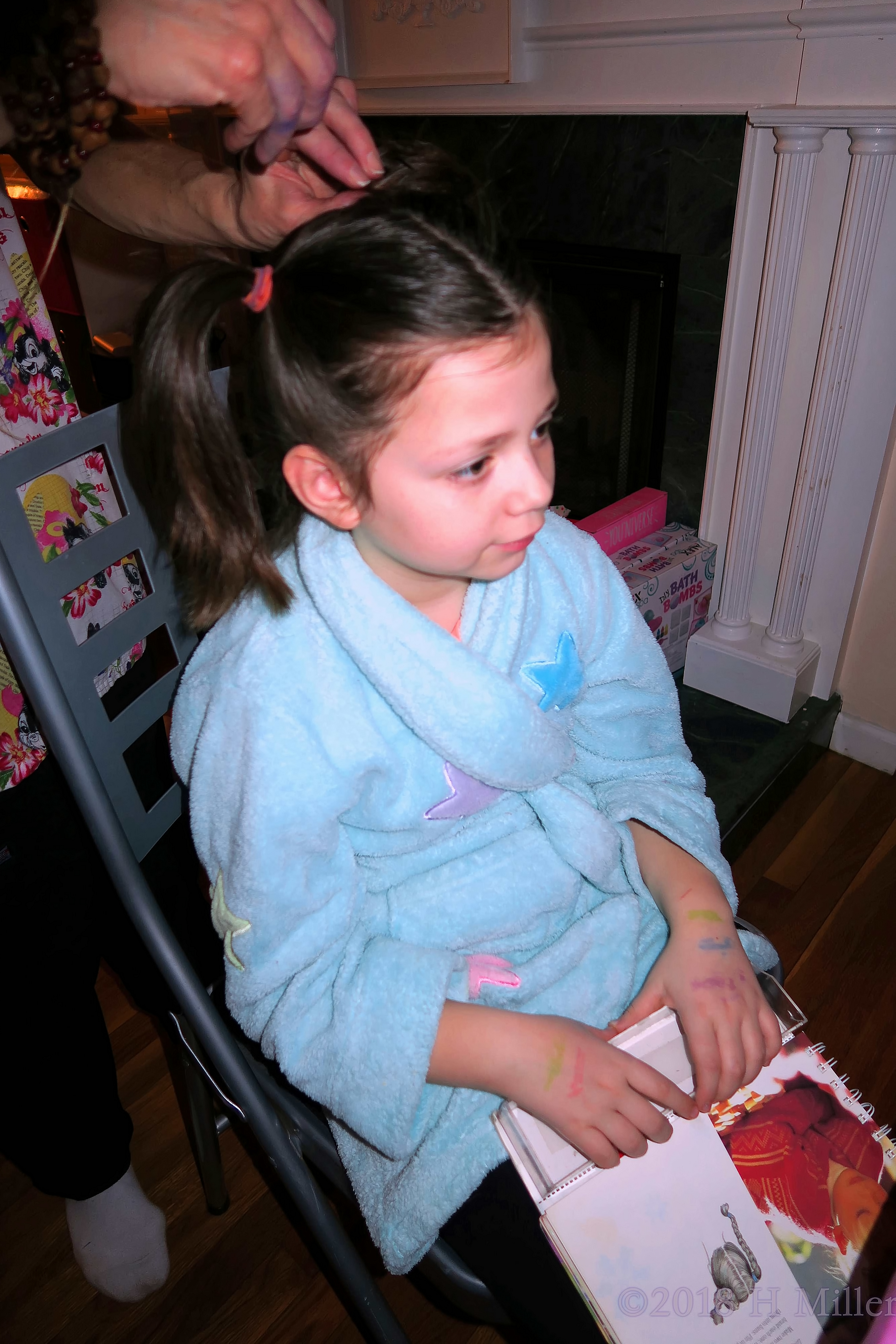 Pigtails And Picking A Craft! Kids Party Guest Gets Kids Hairstyle Done! 