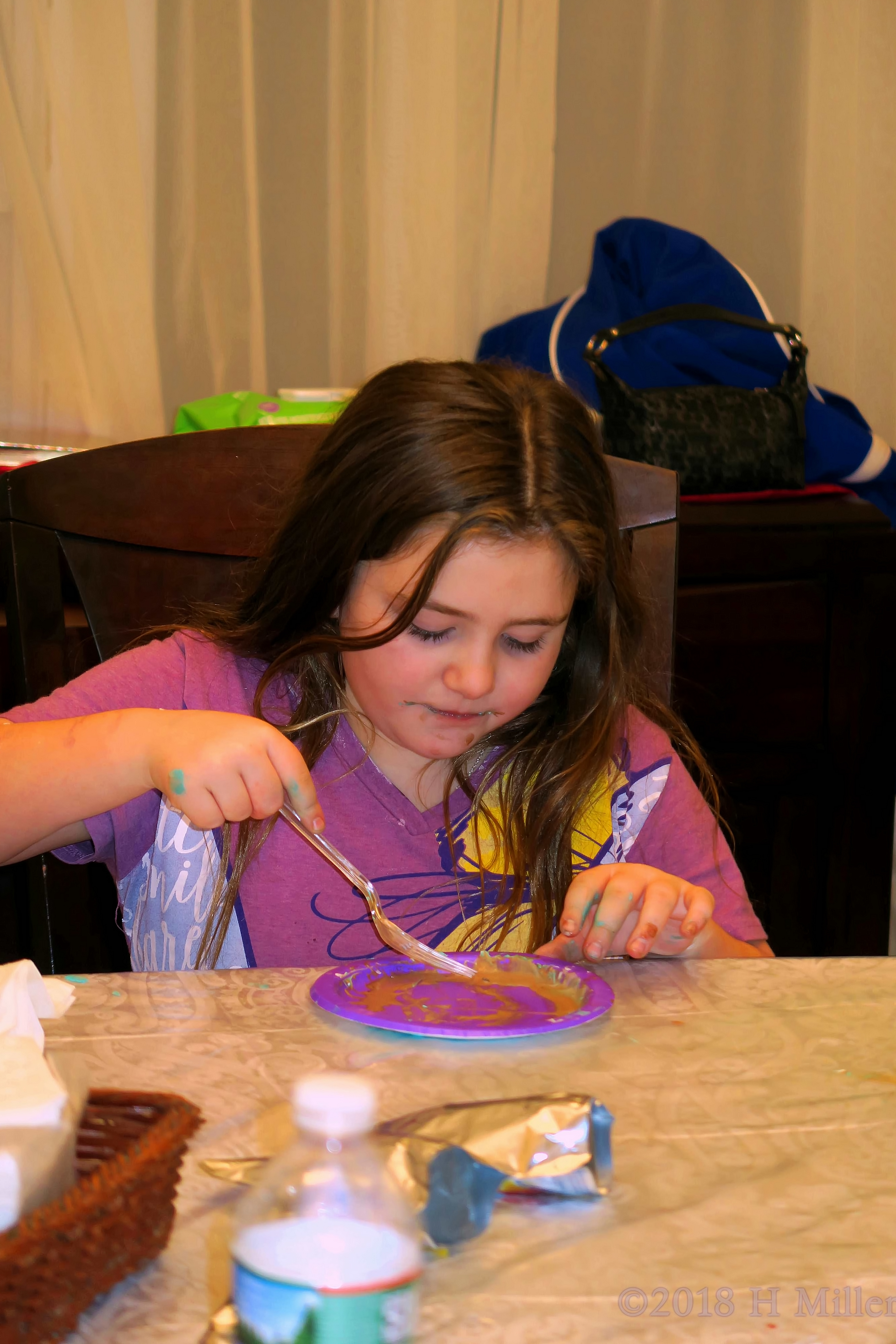 Scraping For More! Party Guest Gets Her Plate Clean Of Delicious Birthday Cake! Scraping For More! Party Guest Gets Her Plate Clean Of Delicious Birthday Cake!