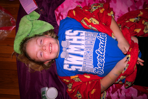 Party Guest All Smiles Waiting For Her Kids Facial! Party Guest All Smiles Waiting For Her Kids Facial!