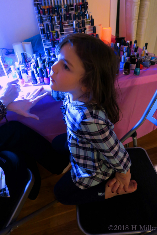 Polish Progress! Party Guest Gets Manicure For Girls! Polish Progress! Party Guest Gets Manicure For Girls!