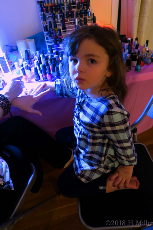 Posing For Girls Manicure! Party Guest Gets Polish Applied! Posing For Girls Manicure! Party Guest Gets Polish Applied!