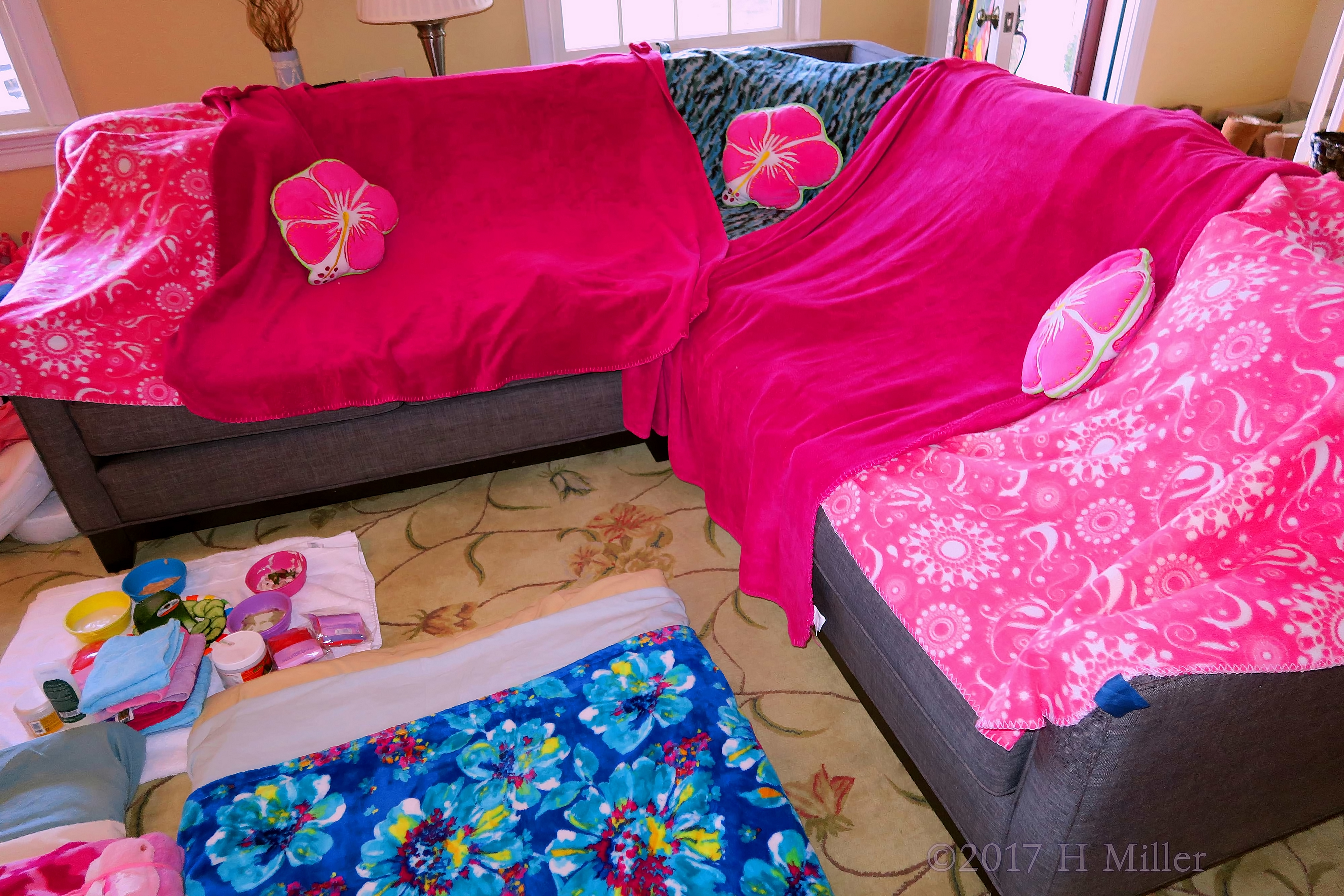 Another View Of The Kids Spa Couches And Kids Facial Area Another View Of The Kids Spa Couches And Kids Facial Area