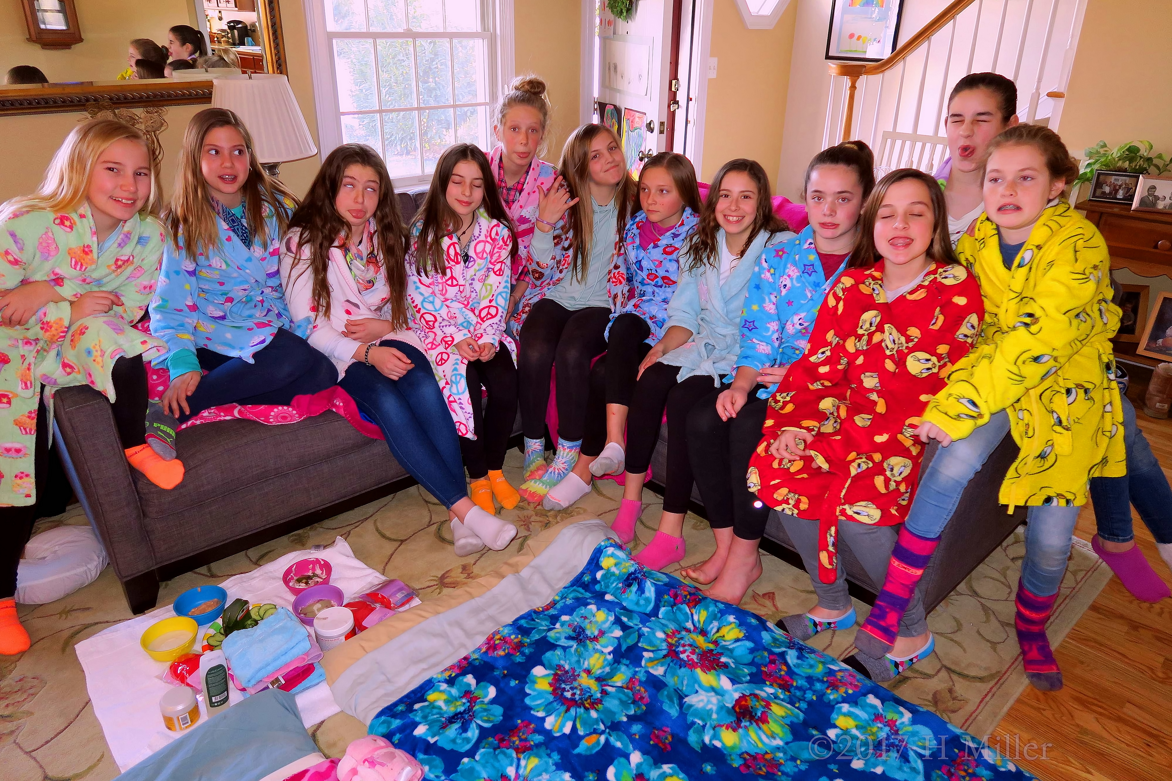 Give Me A Smiling Pose For The Group Photo, Girls! Give Me A Smiling Pose For The Group Photo, Girls!