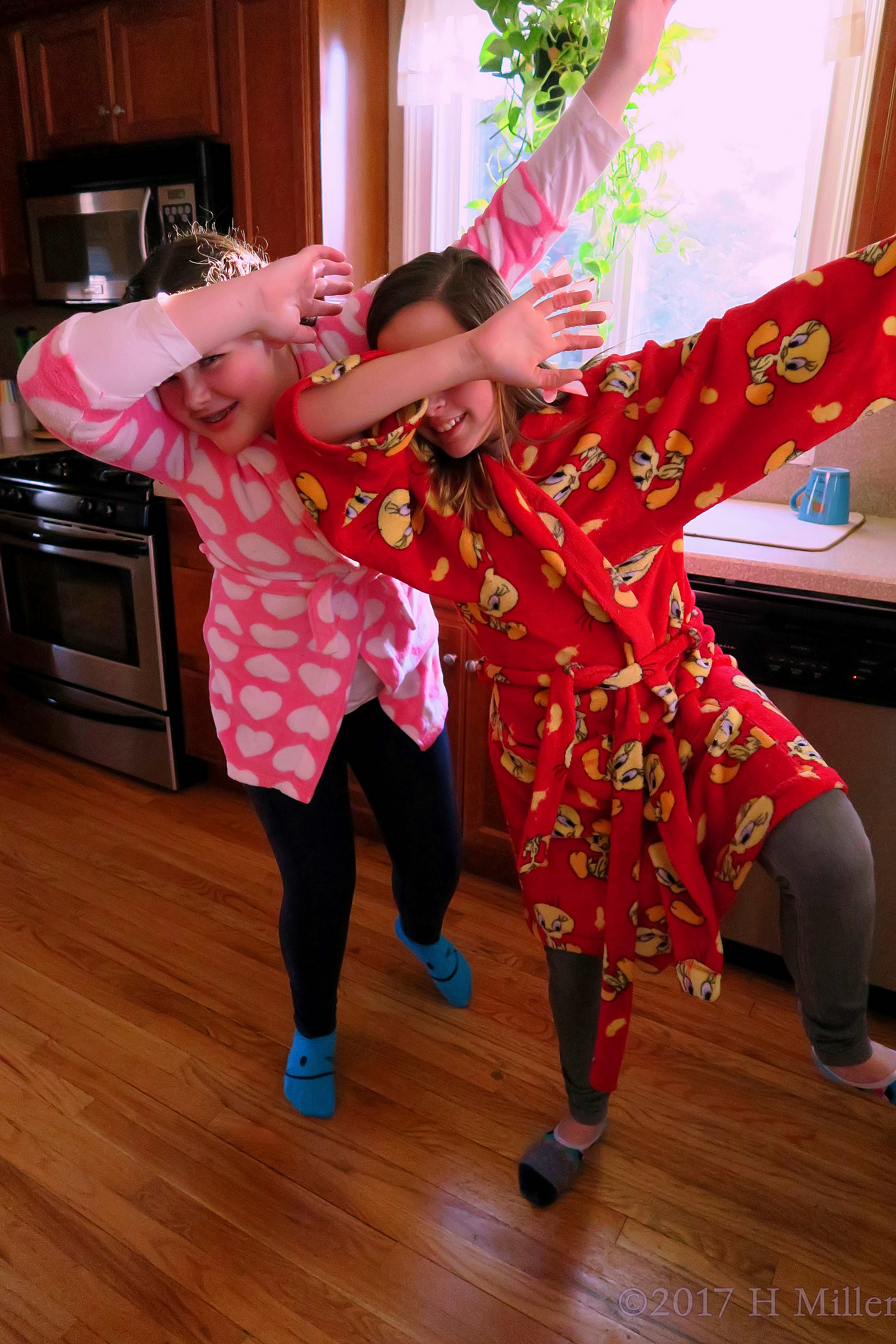 Hey Look At Us Chilling At The Spa For Girls! 4 Hey Look At Us Chilling At The Spa For Girls! 4