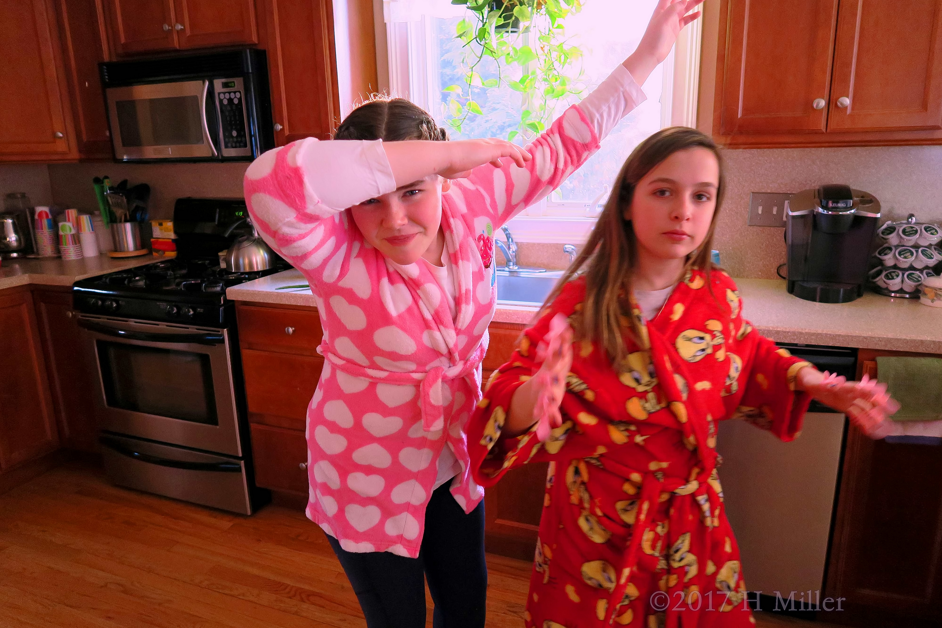 Let's Have A Pose Together 4 Let's Have A Pose Together 4