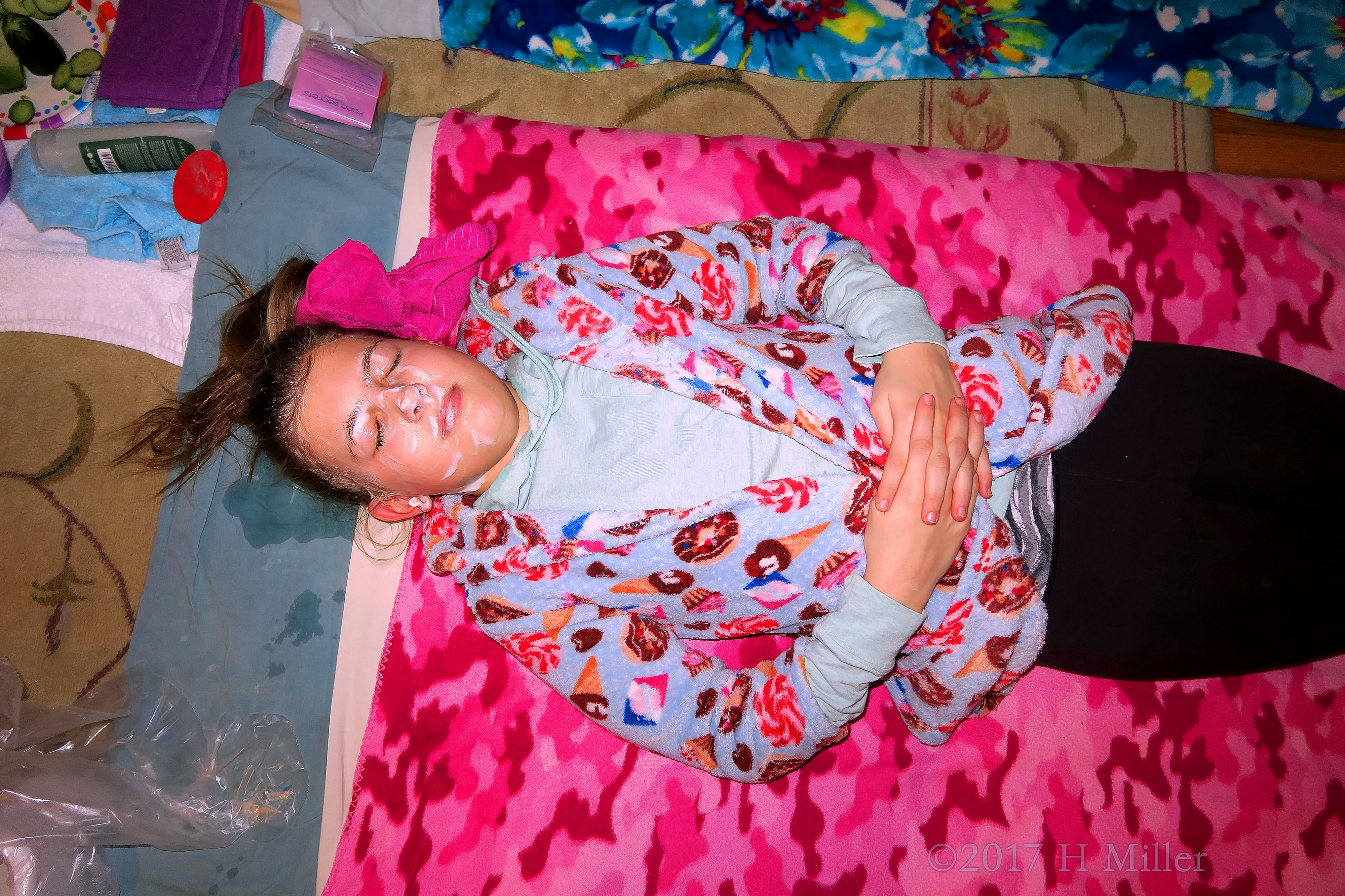 Let Me Have A Relaxing Girls Facial! 4 Let Me Have A Relaxing Girls Facial! 4