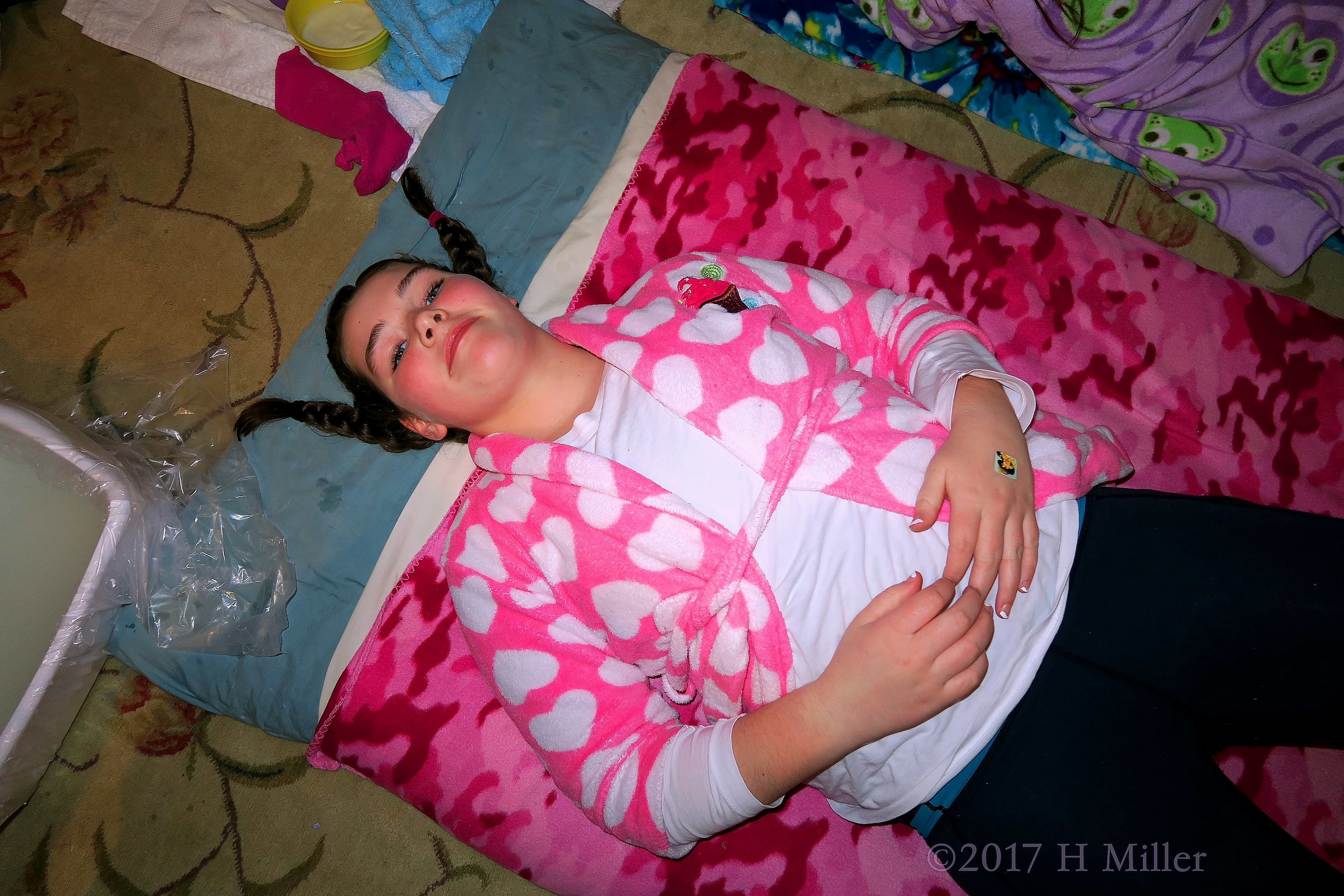 She Is All Set For Her Kids Facial! 4 She Is All Set For Her Kids Facial! 4