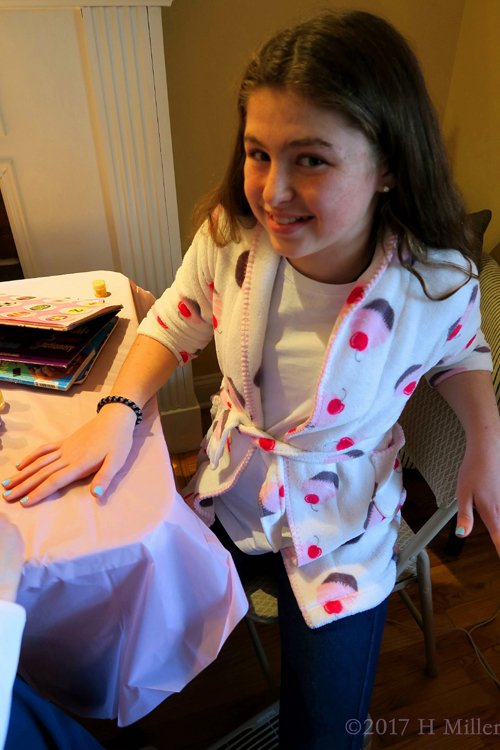 Happy Party Guest At Kate's Kids Spa Birthday Party! Happy Party Guest At Kate's Kids Spa Birthday Party!