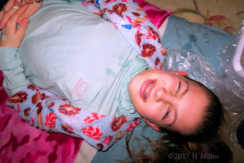 Look How Happy She Is Before Facials For Girls! Look How Happy She Is Before Facials For Girls!