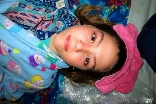 Party Guest Is Waiting For Her Girls Facial! Party Guest Is Waiting For Her Girls Facial!