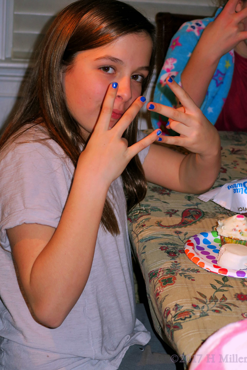 Guest Is Posing For Pictures Guest Is Posing For Pictures