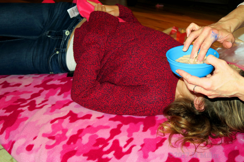 Let Me Apply The Facial Masque For Your Kids Facial! Let Me Apply The Facial Masque For Your Kids Facial!