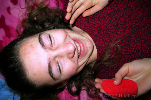 Oh The Cleansing Kids Facial! This Party Guest Loves It! Oh The Cleansing Kids Facial! This Party Guest Loves It!