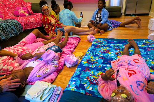 Chilling During Kids Facials. Chilling During Kids Facials.