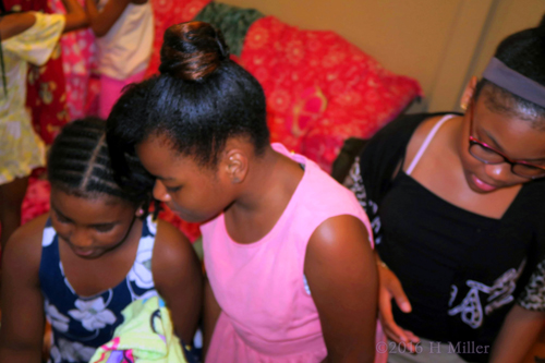 Choosing Their Spa Robes. Choosing Their Spa Robes.