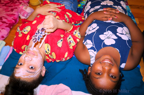 Together On The Kids Facial Mats Waiting For Her Spa Treatment! Together On The Kids Facial Mats Waiting For Her Spa Treatment!