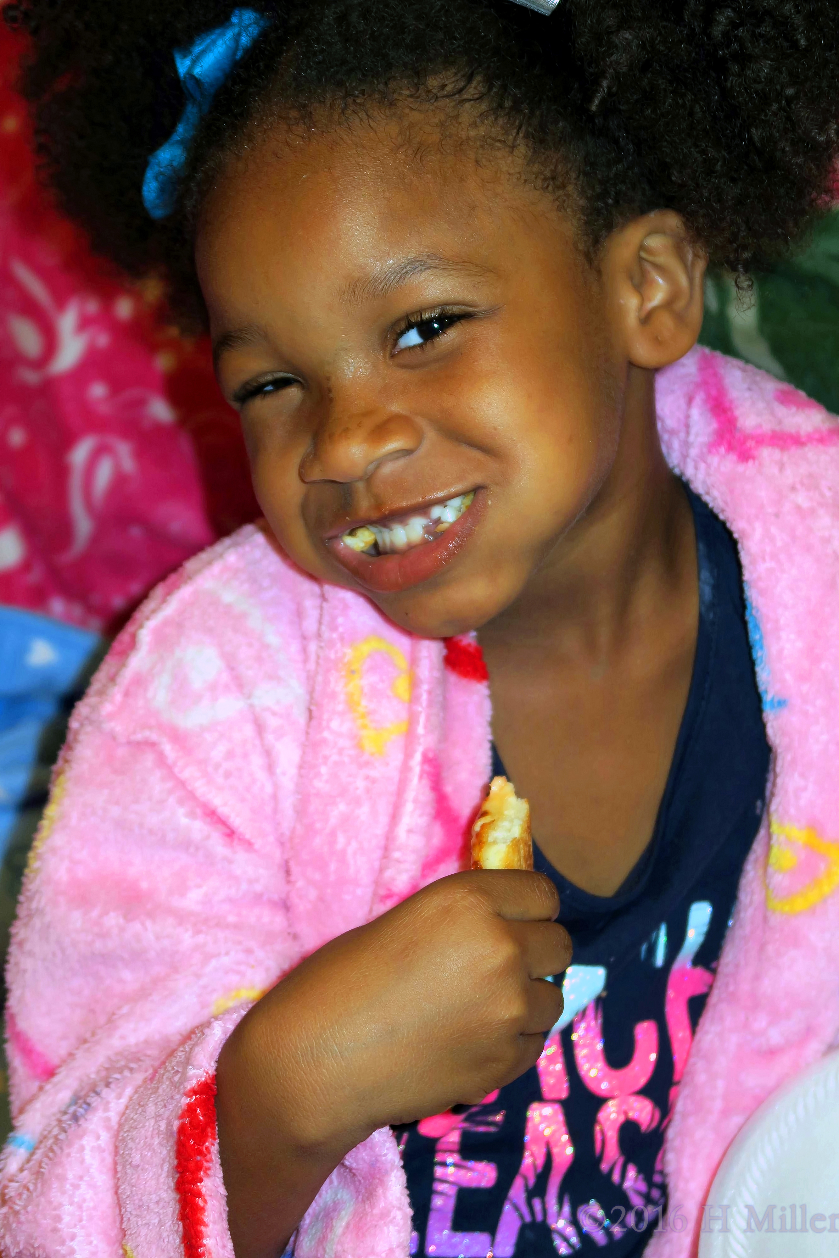 Smiling During Pizza At The Spa For Girls! Smiling During Pizza At The Spa For Girls!