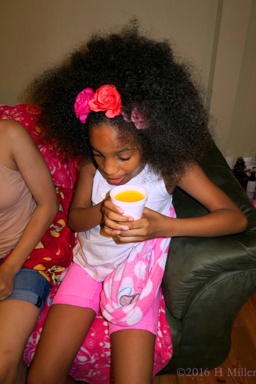 Chilling And Sipping A Drink During Kids Pedis. Chilling And Sipping A Drink During Kids Pedis.