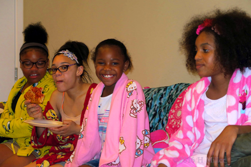 Smiling And Chilling At The Kids Spa! Smiling And Chilling At The Kids Spa!