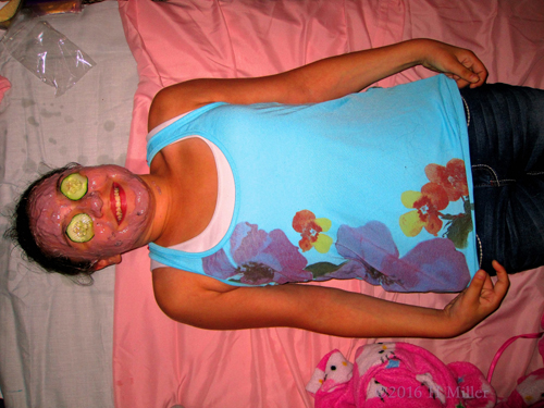 Strawberry Kids Home Facial Strawberry Kids Home Facial