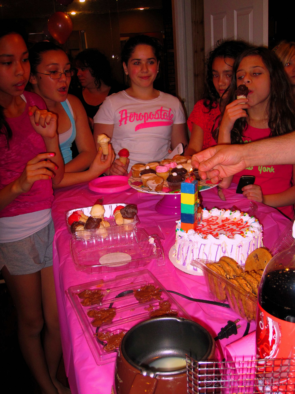 The Girls Spa Party Is Even More Fun With Cupcakes And Other Sweet Snacks! 